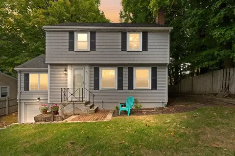977 Salem St, Lynnfield, MA 01940