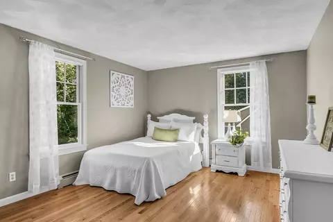 Bedroom - 8 Peach Tree Path, Andover, MA 01810 photo 3 of 5