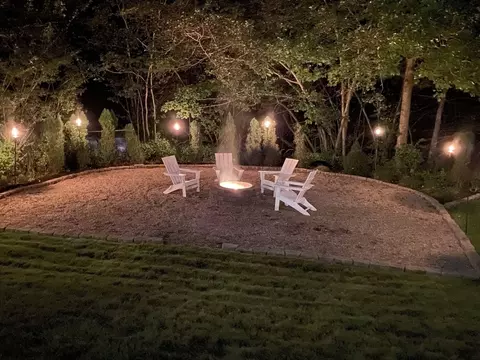Exterior - 8 Peach Tree Path, Andover, MA 01810 photo 6 of 7