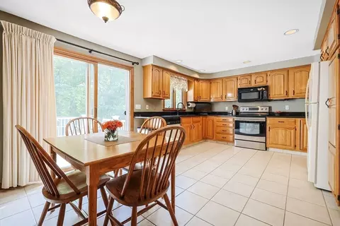 5 Chilmark Rd, Franklin, MA 02038 photo 9