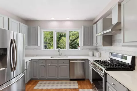 19 Summit Ave, Lynn, MA 01902 photo 4