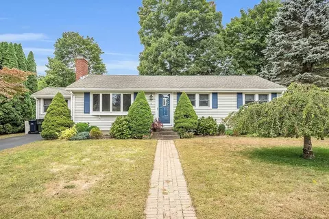 43 Farmington Cir, Marlborough, MA 01752