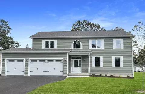 100 Crystalbrook Dr, Springfield, MA 01118