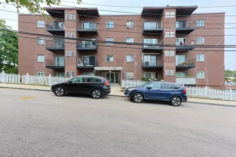 175 Clare Ave #A4, Boston, MA 02136