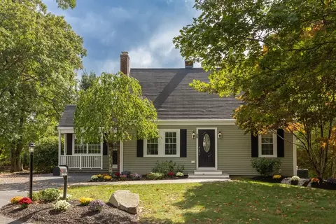 39 Union St, Easton, MA 02356