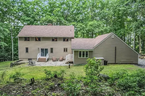511 Bearsden Rd, Athol, MA 01331