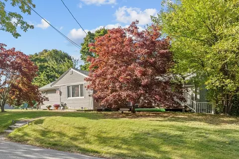 20 Edgewood Ter, Methuen, MA 01844