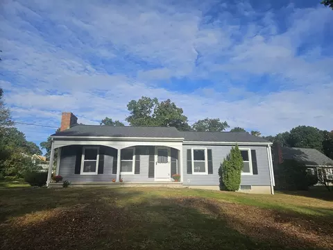 28 Whitney Cir, Swansea, MA 02777