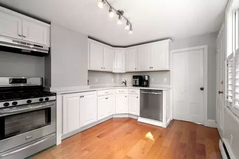 39 Soley St #1, Boston, MA 02129