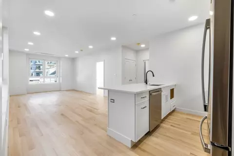 25 Everett UNIT 3, Boston, MA 02128 photo 8
