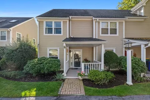 80 Hammond Pl #80, Woburn, MA 01801