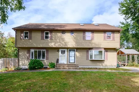 25 Yoke Rd #25, Bridgewater, MA 02324