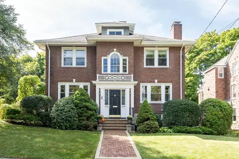 56-58 Washington St, Newton, MA 02458