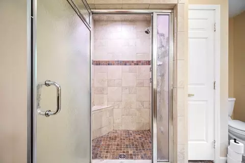 Bath - 8 Plumbley Rd, Upton, MA 01568 photo 5 of 7