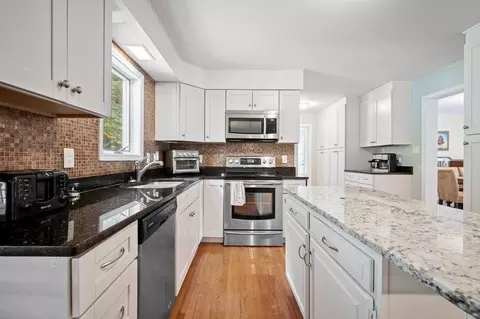 Kitchen - 8 Plumbley Rd, Upton, MA 01568 photo 2 of 5