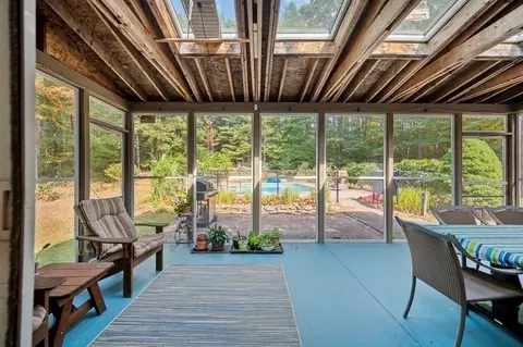 Exterior - 8 Plumbley Rd, Upton, MA 01568 photo 4 of 8