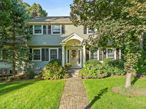 21 Old Coach Rd, Canton, MA 02021 photo 3