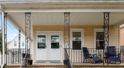 Exterior - 1 Blake Ct, Everett, MA 02149 photo 5 of 5