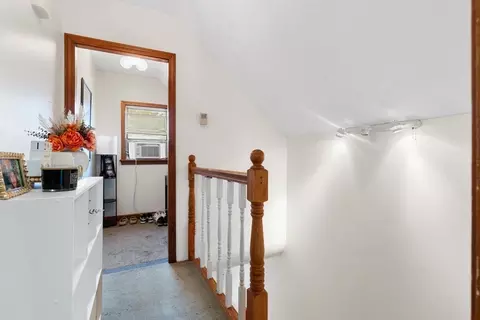 Entry Way - 1 Blake Ct, Everett, MA 02149 photo 2 of 3