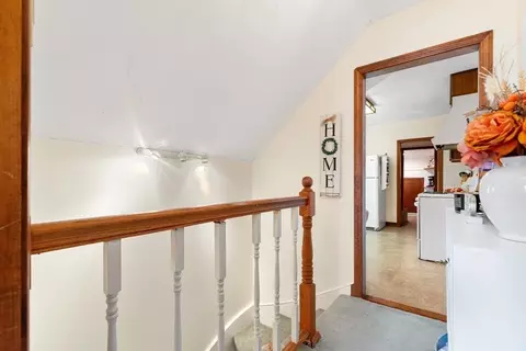 Entry Way - 1 Blake Ct, Everett, MA 02149 photo 3 of 3