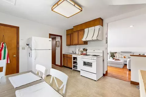 Kitchen - 1 Blake Ct, Everett, MA 02149 photo 8 of 8