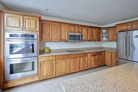 Kitchen - 276 Caroline, Fall River, MA 02721 photo 3 of 5