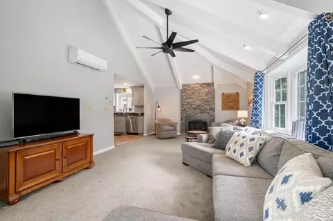 4 Oakview Trl, Norfolk, MA 02056 photo 17