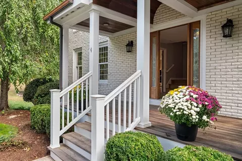 4 Oakview Trl, Norfolk, MA 02056 photo 3