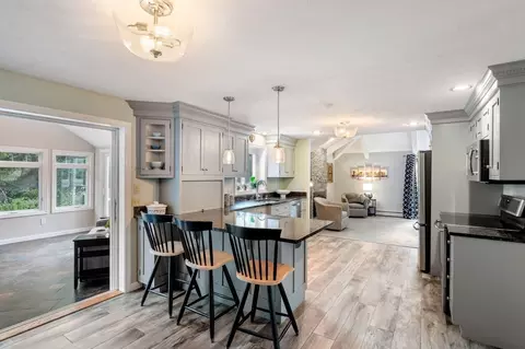 4 Oakview Trl, Norfolk, MA 02056 photo 9