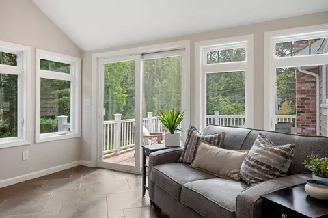 4 Oakview Trl, Norfolk, MA 02056 photo 12