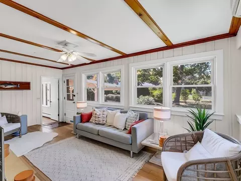 Living - 2 Kinsman St, Beverly, MA 01915 photo 2 of 8