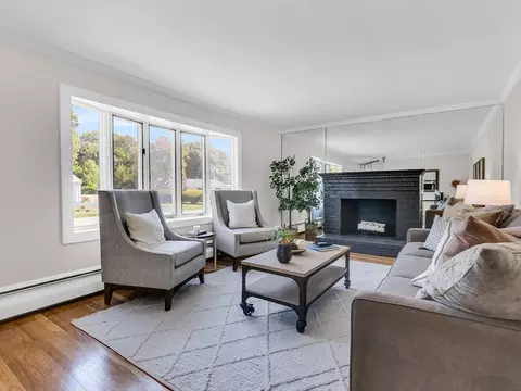 Living - 2 Kinsman St, Beverly, MA 01915 photo 4 of 8