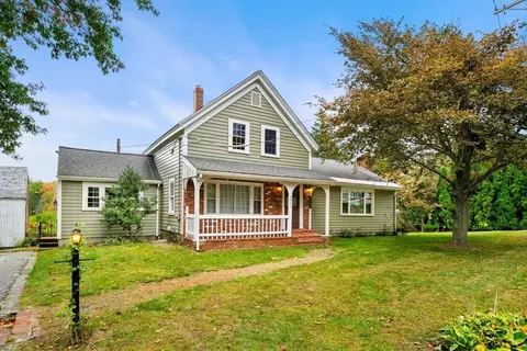 490 Dale St, North Andover, MA 01845
