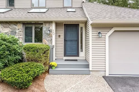 10 Birchtree Cir #10, Franklin, MA 02038