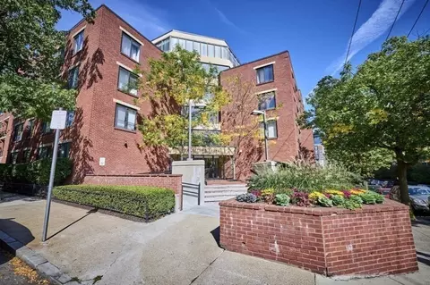 85 Brainerd Rd #TH-8, Boston, MA 02134