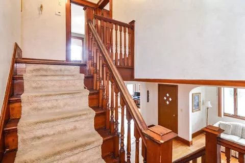 Entry Way - 7 Boyce St, Worcester, MA 01603 photo 4 of 6