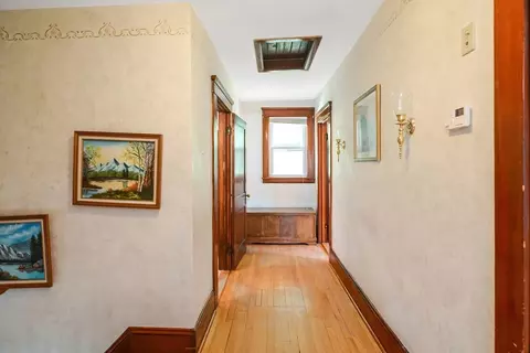 Entry Way - 7 Boyce St, Worcester, MA 01603 photo 5 of 6