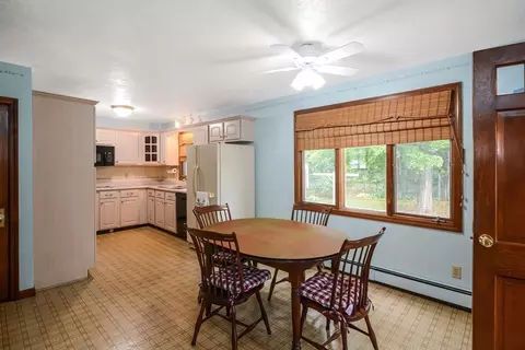 Dining - 7 Boyce St, Worcester, MA 01603 photo 2 of 4