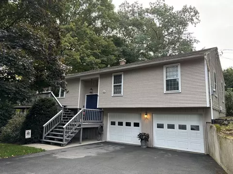 62 City View Blvd, Westfield, MA 01085
