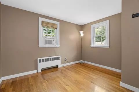 Bedroom - 297 Main St, Saugus, MA 01906 photo 1 of 2