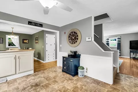 2 Breton Rd, Upton, MA 01568 photo 14