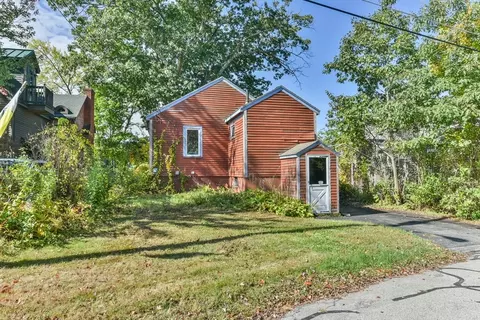 Exterior - 106 Lakeside Ave, Webster, MA 01570 photo 4 of 6