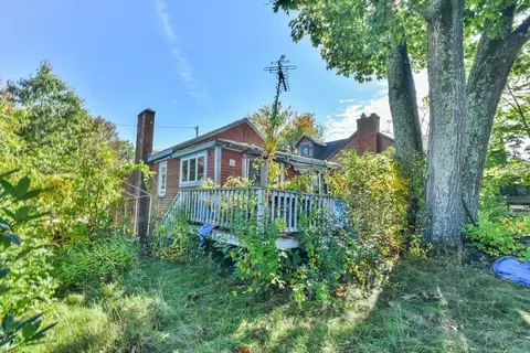 Exterior - 106 Lakeside Ave, Webster, MA 01570 photo 2 of 6