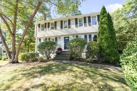 5 Sarafinas Way, Wilmington, MA 01887
