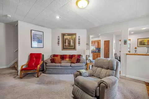 403 Allen St, Springfield, MA 01118 photo 3