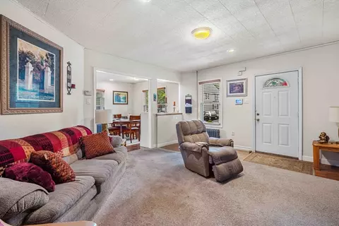 403 Allen St, Springfield, MA 01118 photo 5