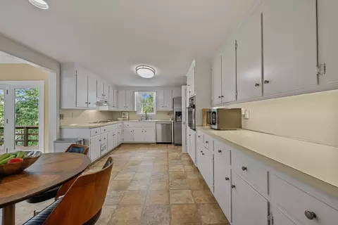 9 Tower Dr, Dover, MA 02030 photo 5