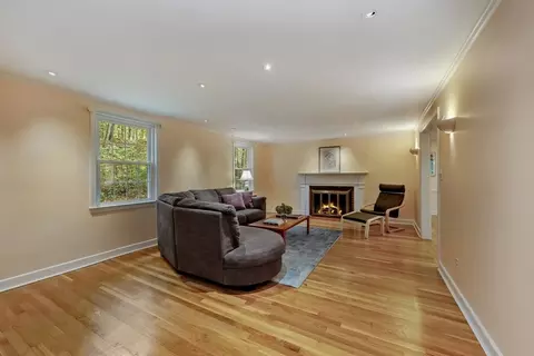 9 Tower Dr, Dover, MA 02030 photo 9