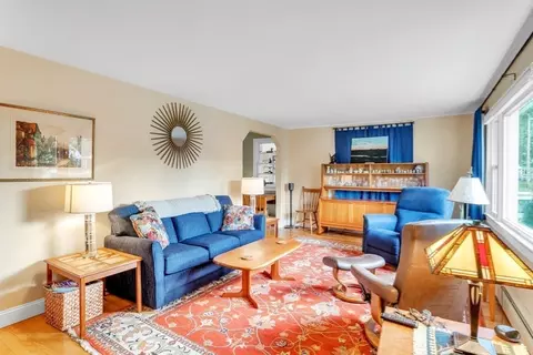 95 Bardon St, Chicopee, MA 01020 photo 21