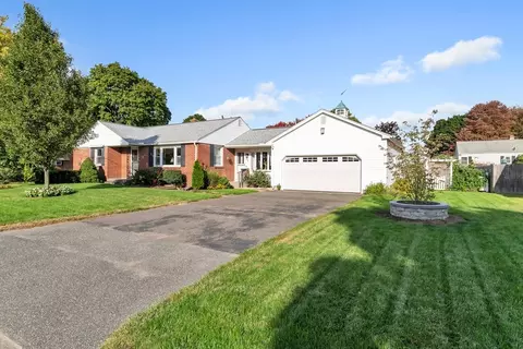 95 Bardon St, Chicopee, MA 01020